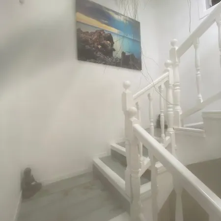 Casa Gynb