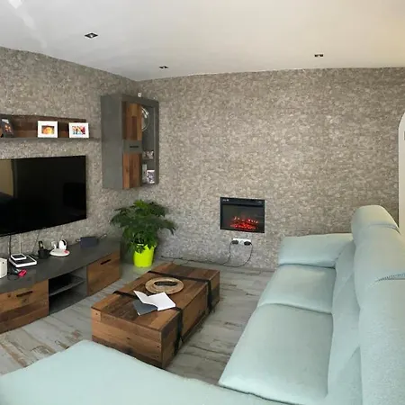 Casa Gynb